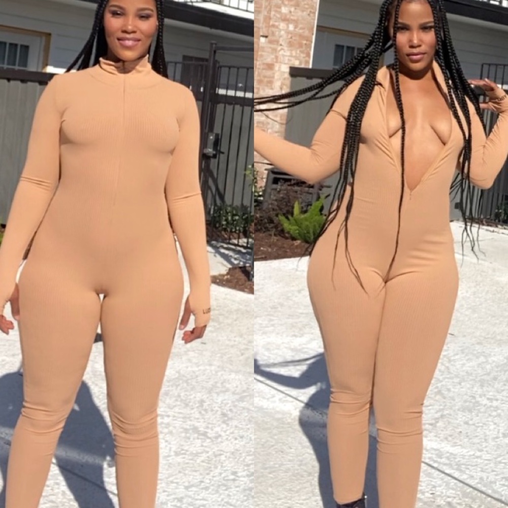 "SNATCHED" JUMPSUIT - Picture 2 of 8